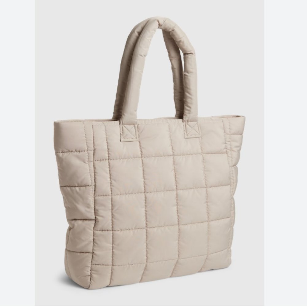 NWT Gap Puffer Tote Bag